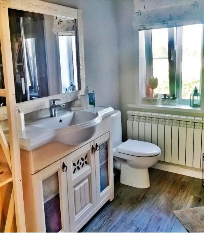 Eine Familie verwandelt ein verfallenes Haus in ein gemütliches Zuhause dank einer vollständigen Renovierung
