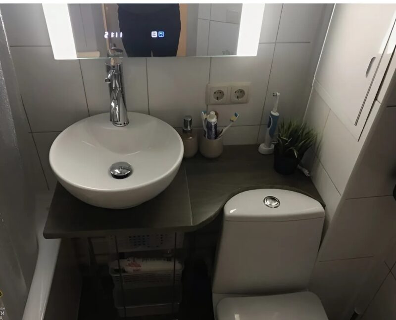 „Ich habe das Badezimmer meiner Mutter komplett renoviert, ein erfolgreiches und lohnendes Projekt 🛠️.“