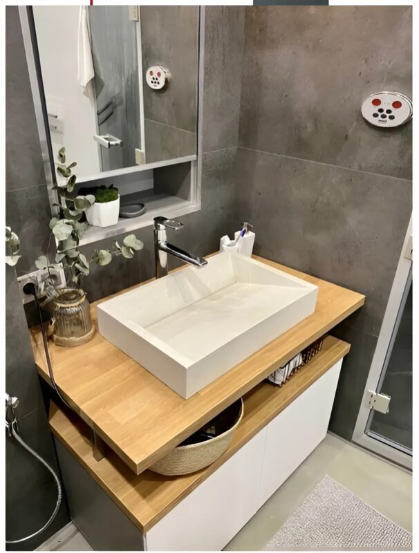 Renovierung einer Wohnung aus den 70er Jahren: Eine spektakuläre Verwandlung in einen modernen und eleganten Raum!