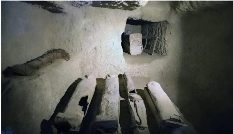 Eine unglaubliche archäologische Entdeckung: Ein mysteriöses „Flugzeug“ aus 5.000 Jahren in Ägypten gefunden
