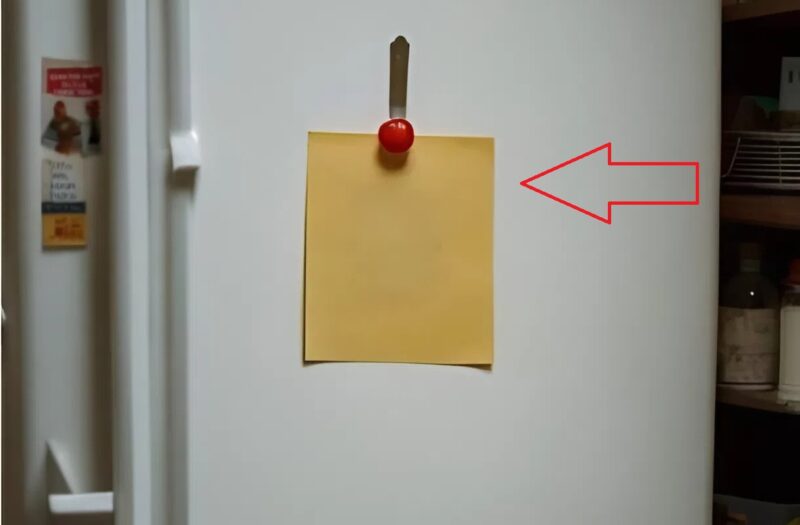 Nach dem Familienessen hinterließ die Schwester meines Mannes eine Notiz an meinem Kühlschrank – und sie brachte mein Leben zum Einsturz.