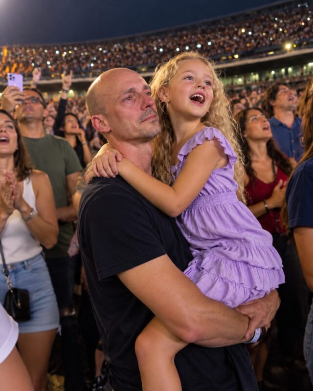 Meine Tochter war mit einem Fremden auf einem Konzert, dann enthüllte ihre Mutter eine Familienwahrheit, die mich zutiefst erschütterte